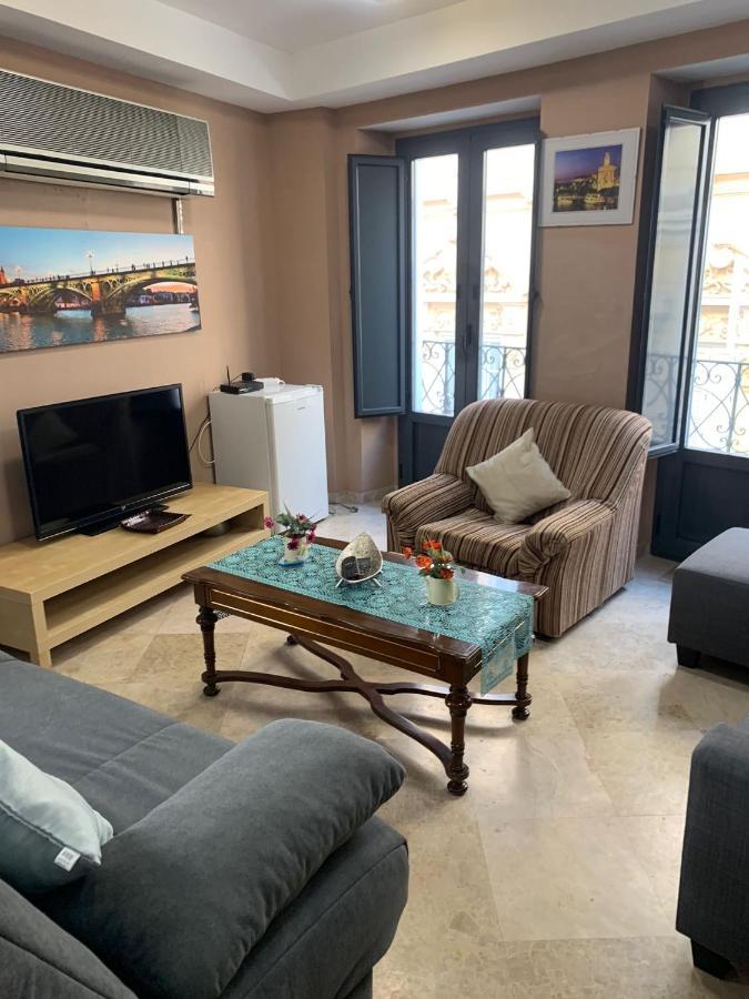 Duplex Sagasta Apartamentos-Sagasta Севиля Екстериор снимка