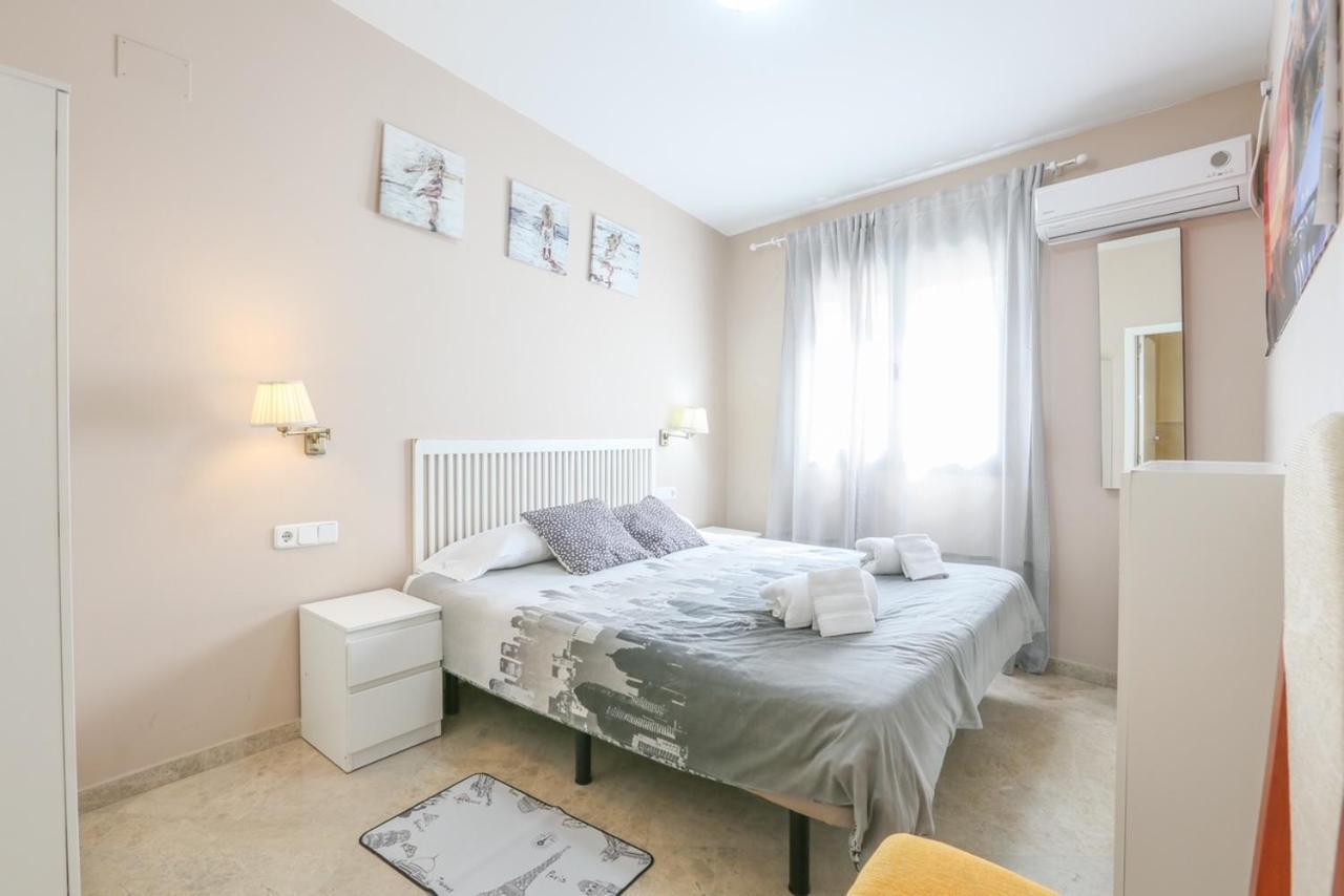 Duplex Sagasta Apartamentos-Sagasta Севиля Екстериор снимка