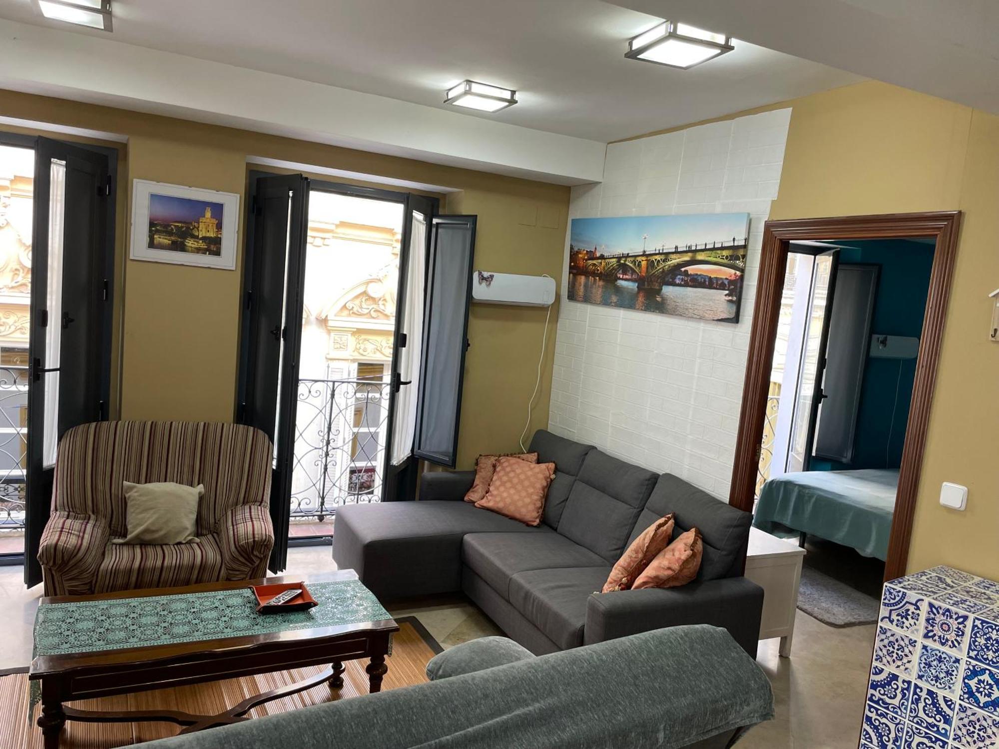 Duplex Sagasta Apartamentos-Sagasta Севиля Екстериор снимка