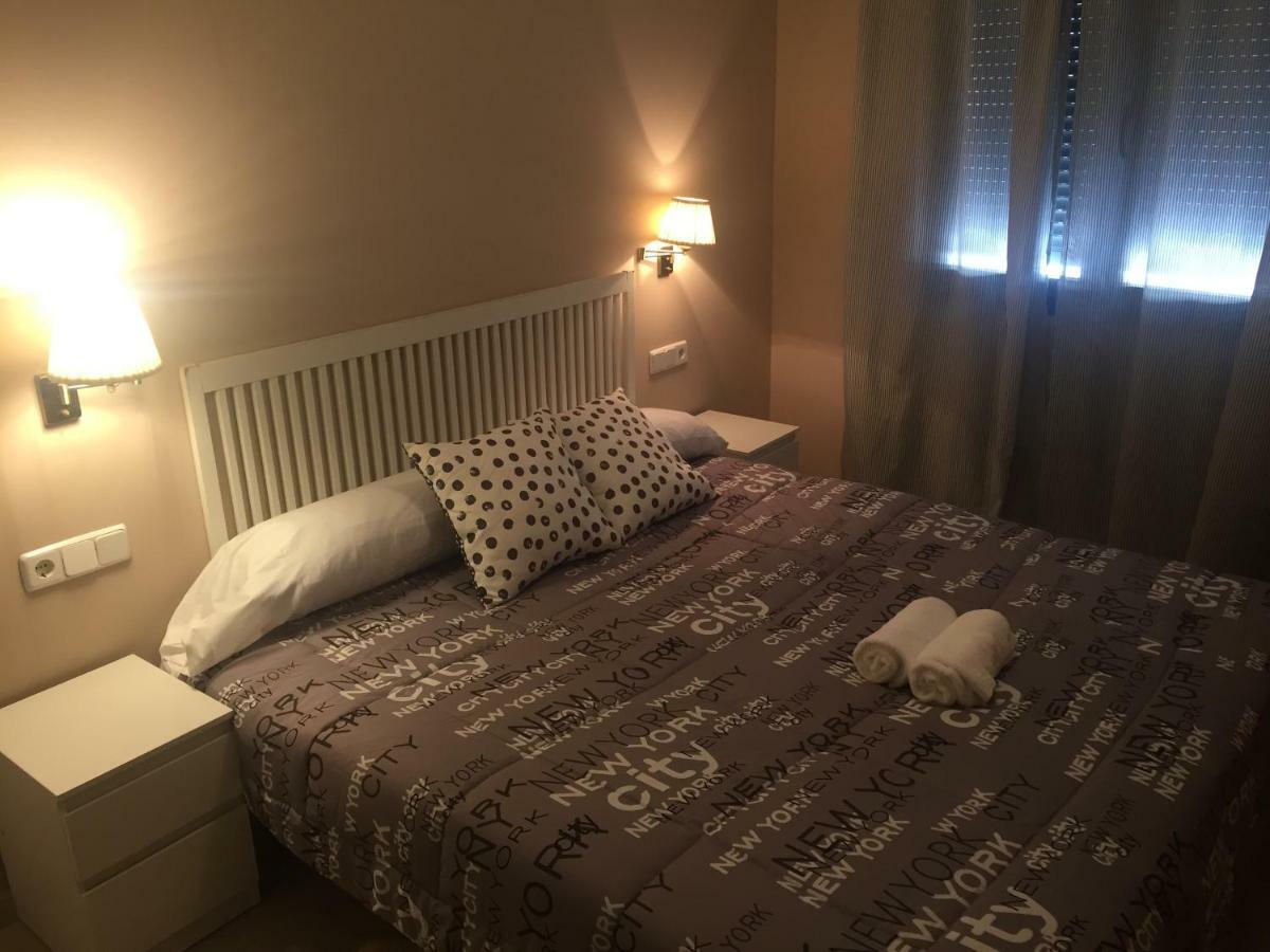 Duplex Sagasta Apartamentos-Sagasta Севиля Екстериор снимка